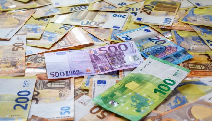 Le franc chf continue de faiblir face à l’euro et au dollar